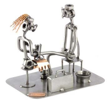 PEDIKÜRE / FUSSPFLEGERIN